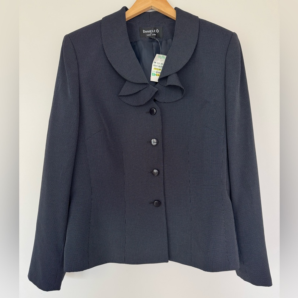 NWT Daniele O by Tahari Levine Ruffle Blazer